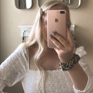 Meet your Posher, Rose-élie